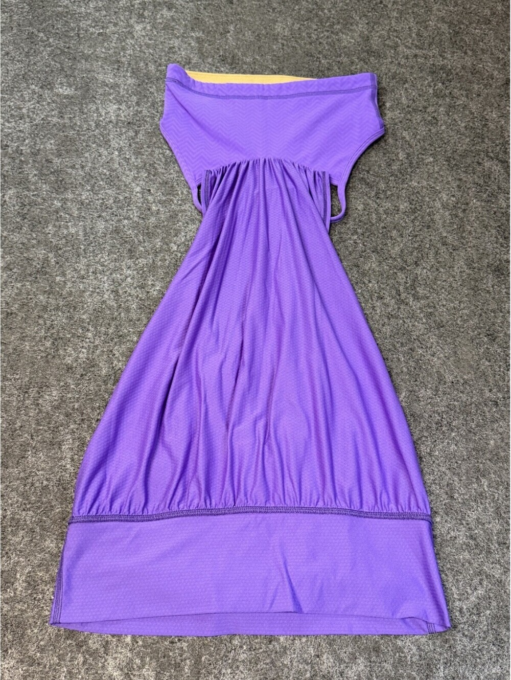 Lululemon Purple Open Back Yoga Tank Top Women's Size 6 Est Built-In Bra